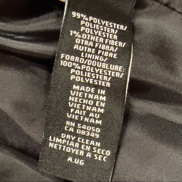 LE SUIT Black Red Pinstripe 3-Button Blazer - Picture 16 of 16